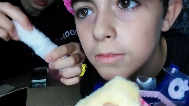 РАСПАКОВКА ПОСЫЛОК МОЕЙ СЕСТРЫ ОДНА КОСМЕТИКА МАСКИ ,ПОМАДА, УМЫВАЛЬНИКИ МАСКИ, МАСКИ, ПЛЕНКИ, ЧЕГ смотреть онлайн