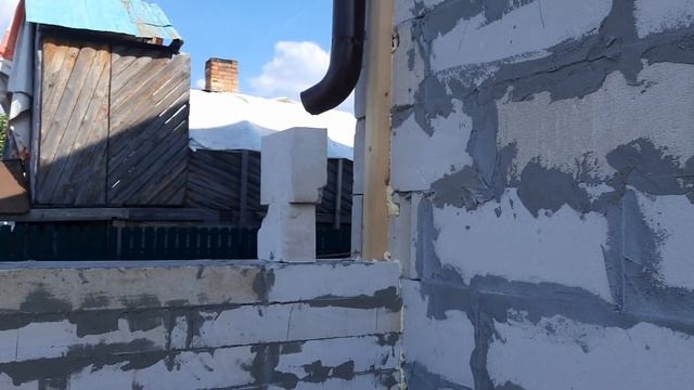 Пристройка к дому. Стены из газобетона. Монолитный пояс. смотреть онлайн