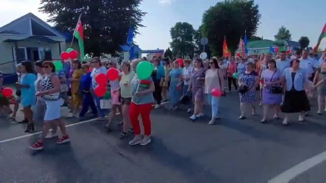 Праздничное шествие в Круглом. 3 июля. смотреть онлайн