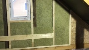 Купил старый ДОМ В ДЕРЕВНЕ и решил сделать жилую комнату на чердаке.