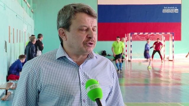 Энергетики вышли на футбольное поле