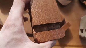 Подставка для телефона из дерева