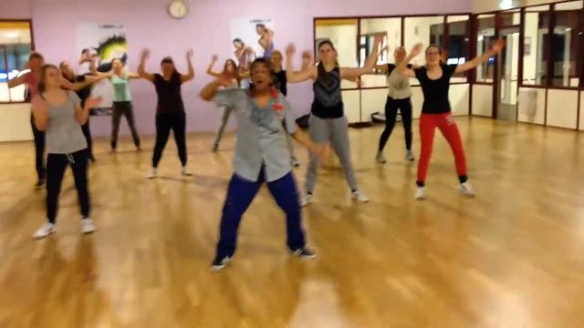 Zumba - Bailando - ZIN 52 - Flamenco - DolcAventura смотреть онлайн