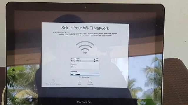 Harddrive to SSD changing to MacBook Pro 2010 13inch , installing macos from internet recovery mode смотреть онлайн