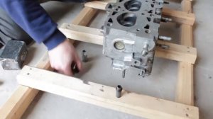 Выпресовка направляющих втулок клапанов