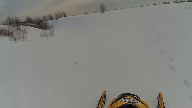 BRP MXZ 600RS На пухляке смотреть онлайн