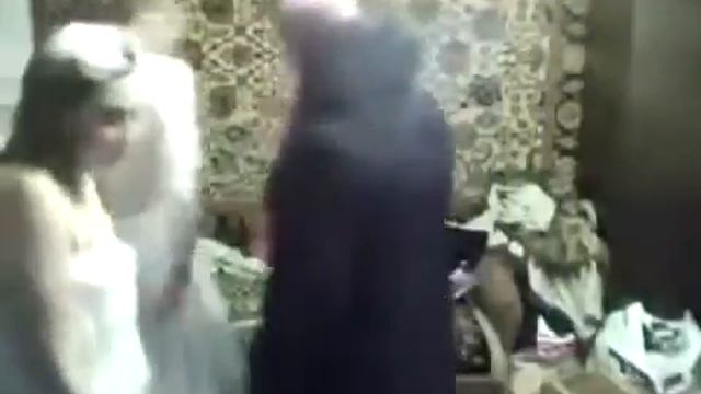 Мать спалила смотреть онлайн