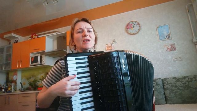 Песня За окошком света мало! Поет Любовь Гришанова смотреть онлайн