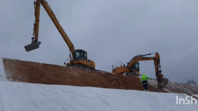 22.11.2022 зима делаем укрепление откоса "георешотка" смотреть онлайн