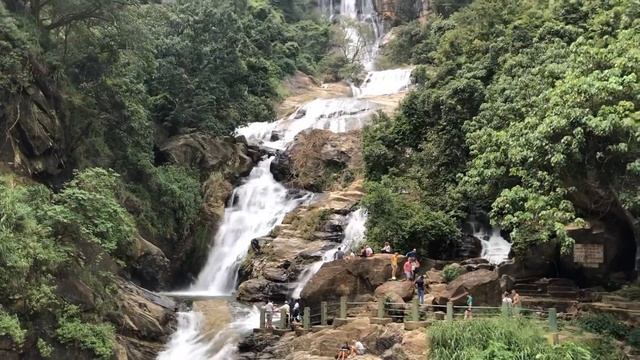 Шри-Ланка Ноябрь 2019 Экскурсия на Водопад Rawana  (Sri lanka November 2019)СЛОНЫ И ОБЕЗЬЯНКИ