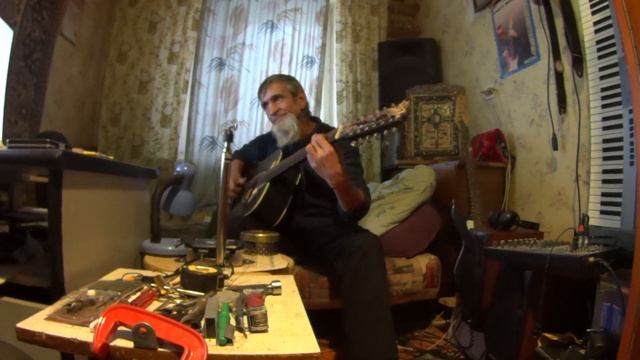 Велокурьер пообщался и пошёл послушать музыку в дом по соседству. Альберт - автор и музыки и текста смотреть онлайн