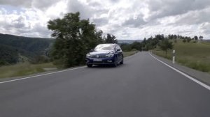 2019 Volkswagen Passat Estate R-Line Driving Video