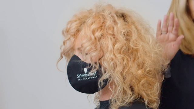 How to refresh your blonde with Chroma ID смотреть онлайн