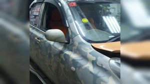 Клеим винил. Замена плёнки на капоте.