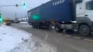 Поломался встал на трассе,Дальнобойщики меня не бросили!!!