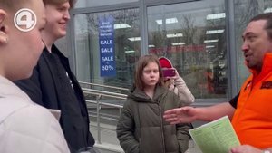 Поисковики провели эксперимент, как прохожие реагируют на просьбы о помощи от детей