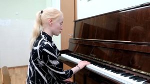 МАЖОРНЫЕ и МИНОРНЫЕ ТРЕЗВУЧИЯ С ОБРАЩЕНИЯМИ НА СЛУХ: ЭКСПРЕСС-ТЕСТ