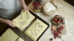 Постный пирог с малиной