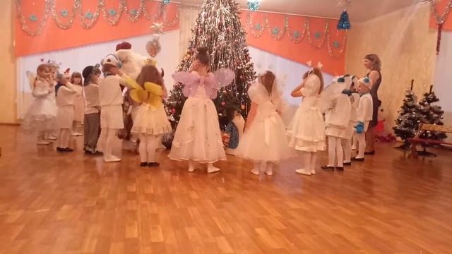 Утренник в детском саду！Просто чудо）