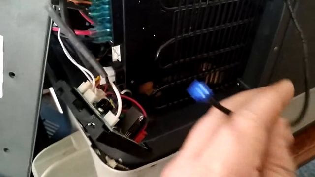 INDEL B TB31A INGHETAT TOT TIMPUL смотреть онлайн