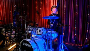 Унагаева Александра Måneskin - I WANNA BE YOUR SLAVE (drum cover)