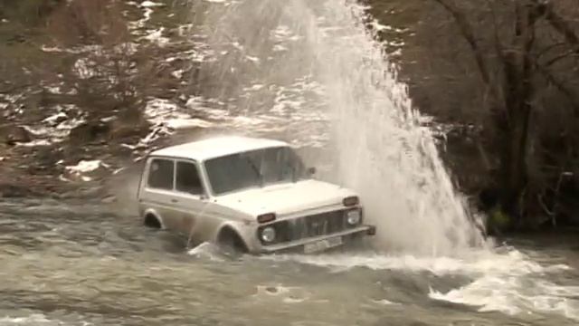 Niva 4x4 lada in the river off road extreme нива лада в реке GARNI смотреть онлайн