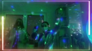 ФЛЕШМОБ: Руки над головами ✨. (знаю это полный кринж)