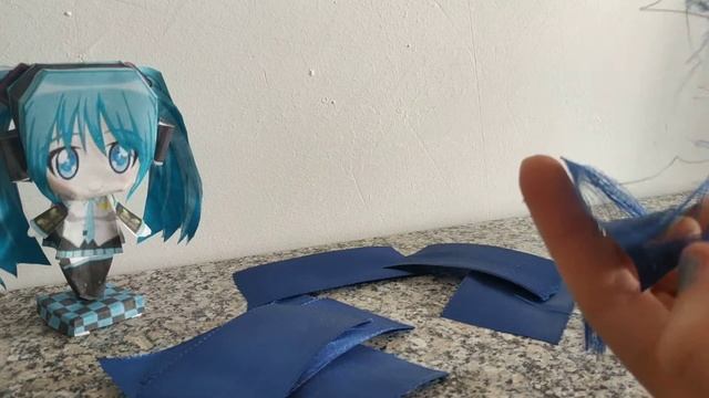 Как сделать парик для кукол из ленты. Спасаем куклу. смотреть онлайн