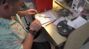 ЗАТОЧКА ФИЛИРОВОЧНЫХ НОЖНИЦ. ЧТО ДЕЛАТЬ ЕСЛИ СПИЛИЛИ ЗУБЧИКИ? МИКРОНАСЕЧКА.