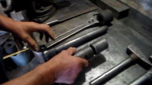 Инструмент для рихтовки рычагов.Tool for straightening the arms.