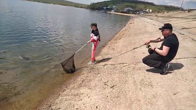 Рыбалка на Успенском водохранилище, Луганская Область. смотреть онлайн