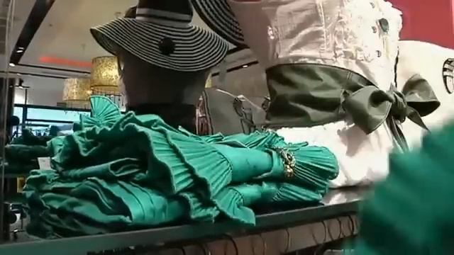 Мода для людей с нестандартной фигурой!Рекомендации для невысоких смотреть онлайн