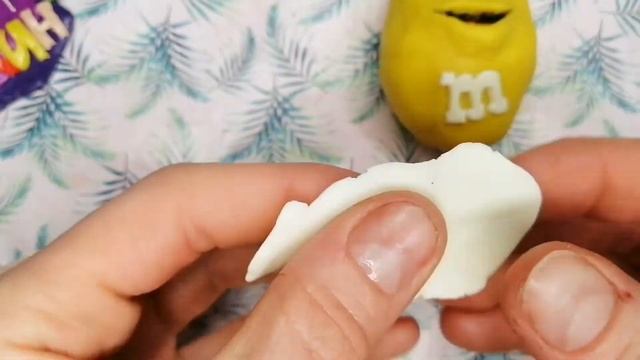 #идеиизпластилина#m&ms#лепимсдетьми#лепка#мультяшныйпластилин M&M'S из пластилина.