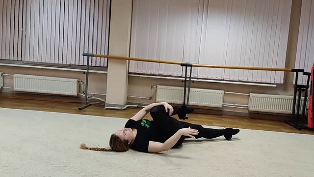 Комбинация растяжка из позы льва смотреть онлайн