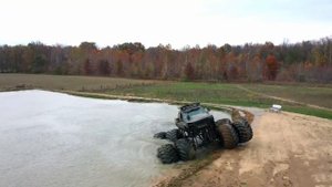 МОНСТРТРАК НА ДВОЙНЫХ КОЛЕСАХ | WhistlinDiesel на русском