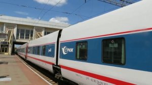 ЭП20-051 с поездом Стриж Берлин-Москва отправляется со станции Минск - пассажирский