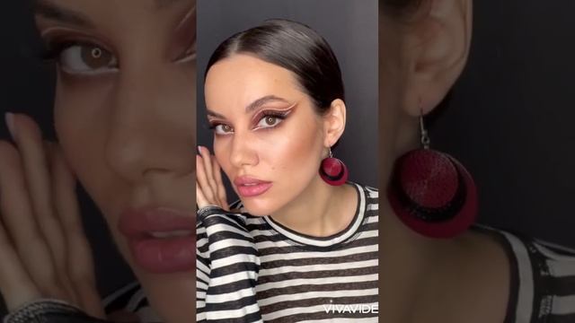 Крутой макияж с белыми стрелками. смотреть онлайн