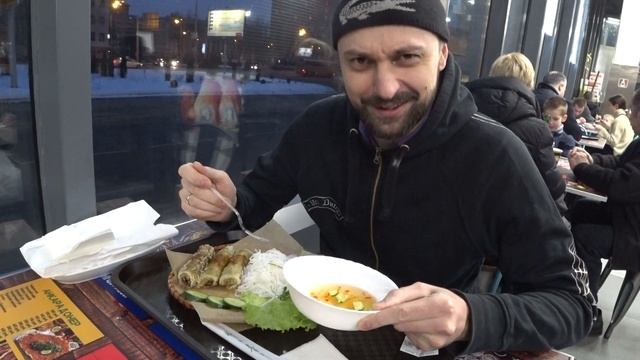 Фудкорт на Велозаводском рынке. Вьетнамская кухня