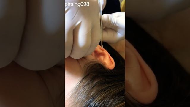 Пирсинг Трагус , хрящ? смотреть онлайн