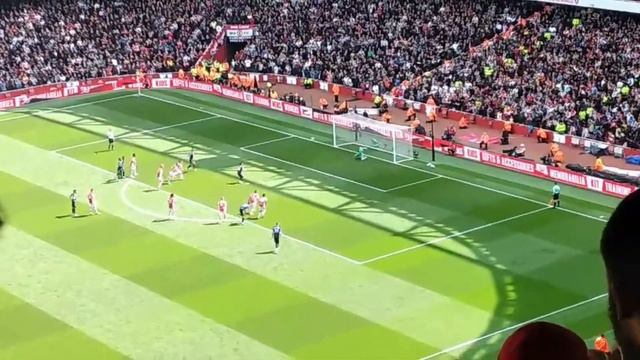 Bruno Fernandes penalty miss in Arsenal vs Man United