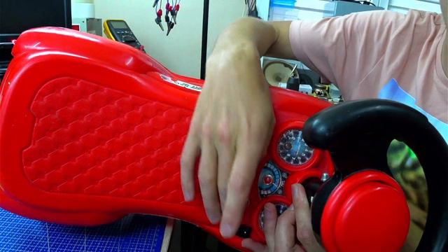 😄 ДЕЛАЕМ ДЕТСКУЮ МАШИНКУ с МУЗЫКОЙ 🔊 и СВЕТОМ 🌞 из СТАРЫХ ИГРУШЕК 🤖 смотреть онлайн