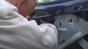 Как снять дверной замок с Форда Транзита 95 года. Ремонт форда своими руками.