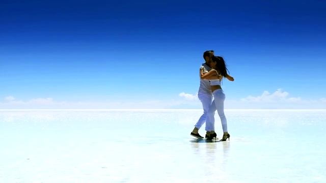 "Unreal" - Kristofer Mencák & Yesica Alejandra Bovero - Kizomba Fusion Improvisation смотреть онлайн