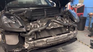 Porsche Macan GTS Radiator Louver Motor Replacement