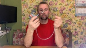 Как привить цыплят  от болезни Марека. Шприц дозатор для прививок.