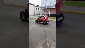 Renault Twizy -смешной электрокар. Внешний вид. Рено Твизи