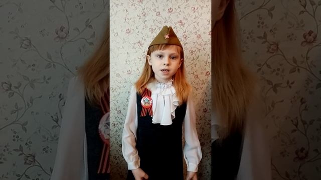 Римма Казакова. "На фотографии в газете..." #ЭтоНашаПобеда #ВместеМыСила #МыПатриотыРоссии