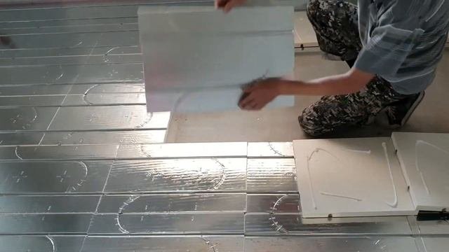 № 27. Теплый пол без стяжки  монтаж своими руками  часть 6  приклеивание элементов УФЭ