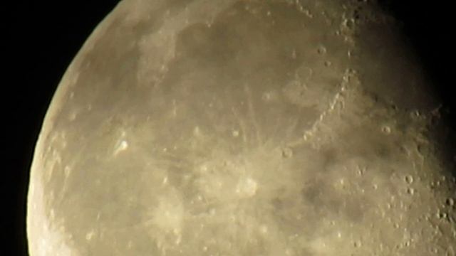 Ночная луна. Canon PowerShot SX530 HS. смотреть онлайн