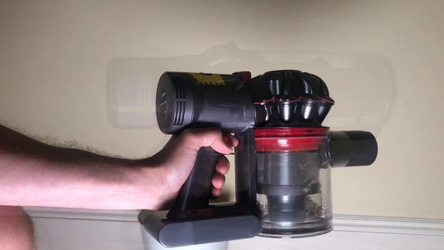 How to Empty the Bin of a Dyson V11 Vacuum смотреть онлайн